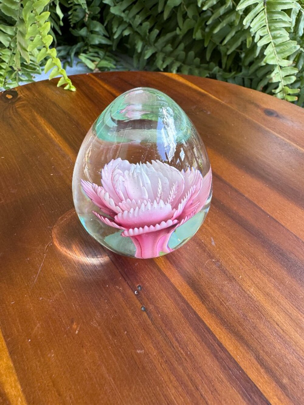 Vintage Dynasty Gallery Egg Shape Pink Flower Glass Paperweight